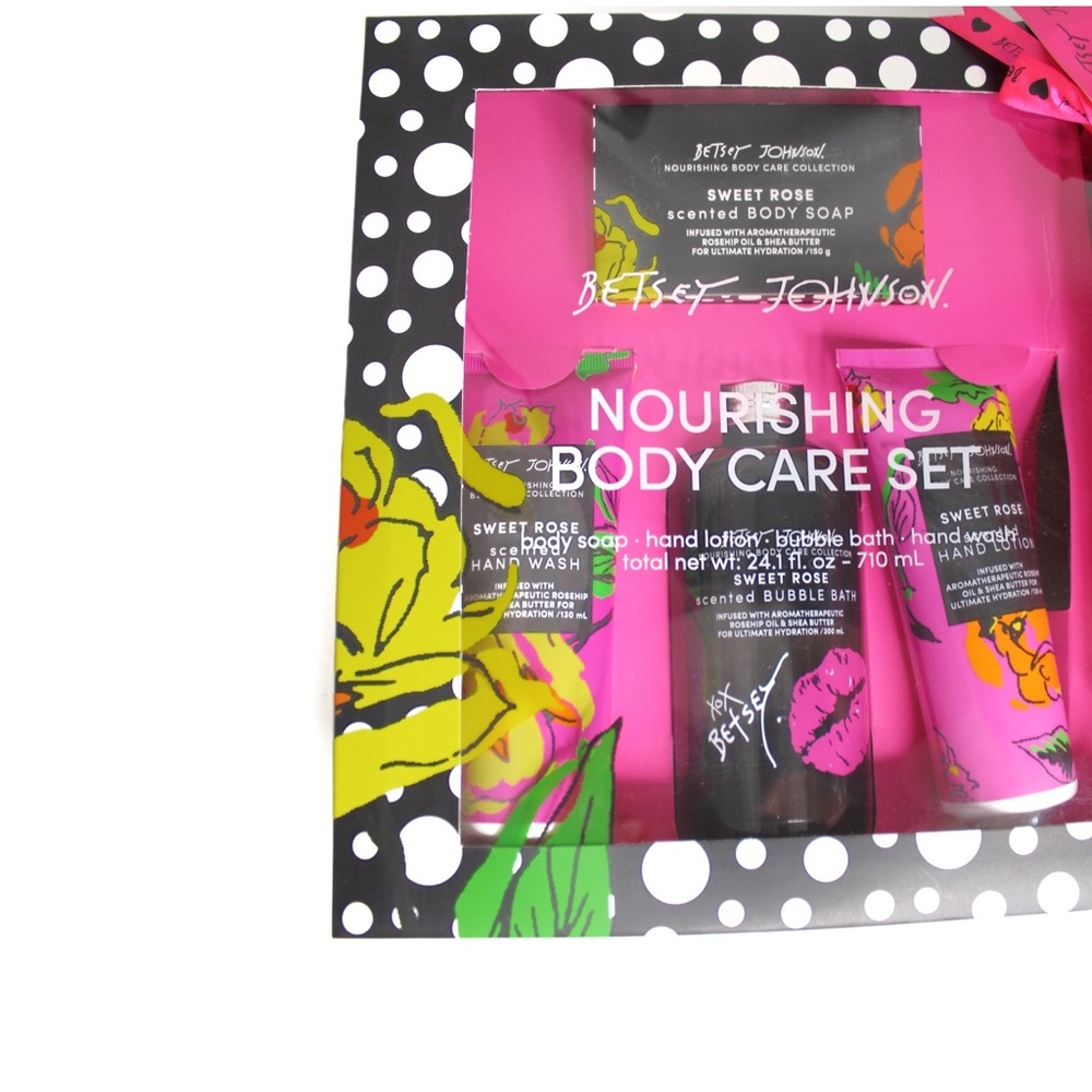Betsey Johnson NIB Nourishing Body Care Set - Picture 2 of 5
